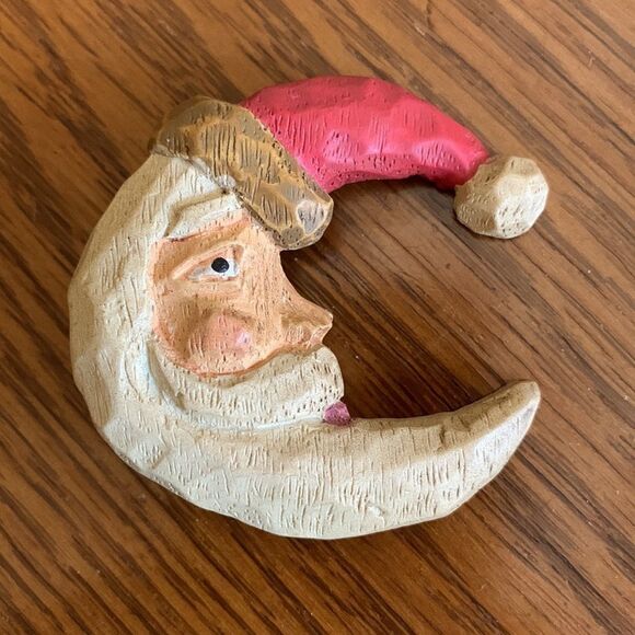 2 half moon Santa head brooch pins - Picture 3 of 4